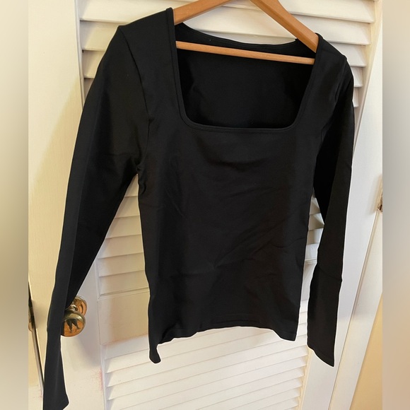 OQQ Two Square neck long sleeve women’s large - Picture 4 of 5